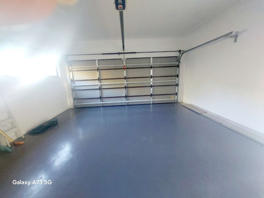 To Let 4 Bedroom Property for Rent in Palm Lakes Estate KwaZulu-Natal