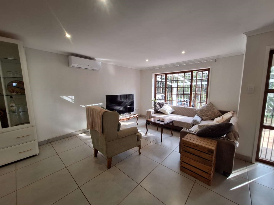 To Let 3 Bedroom Property for Rent in Waterfall KwaZulu-Natal