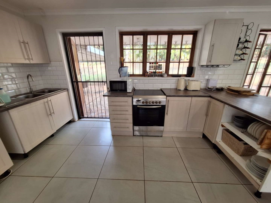 To Let 3 Bedroom Property for Rent in Waterfall KwaZulu-Natal