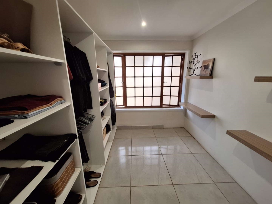 To Let 3 Bedroom Property for Rent in Waterfall KwaZulu-Natal