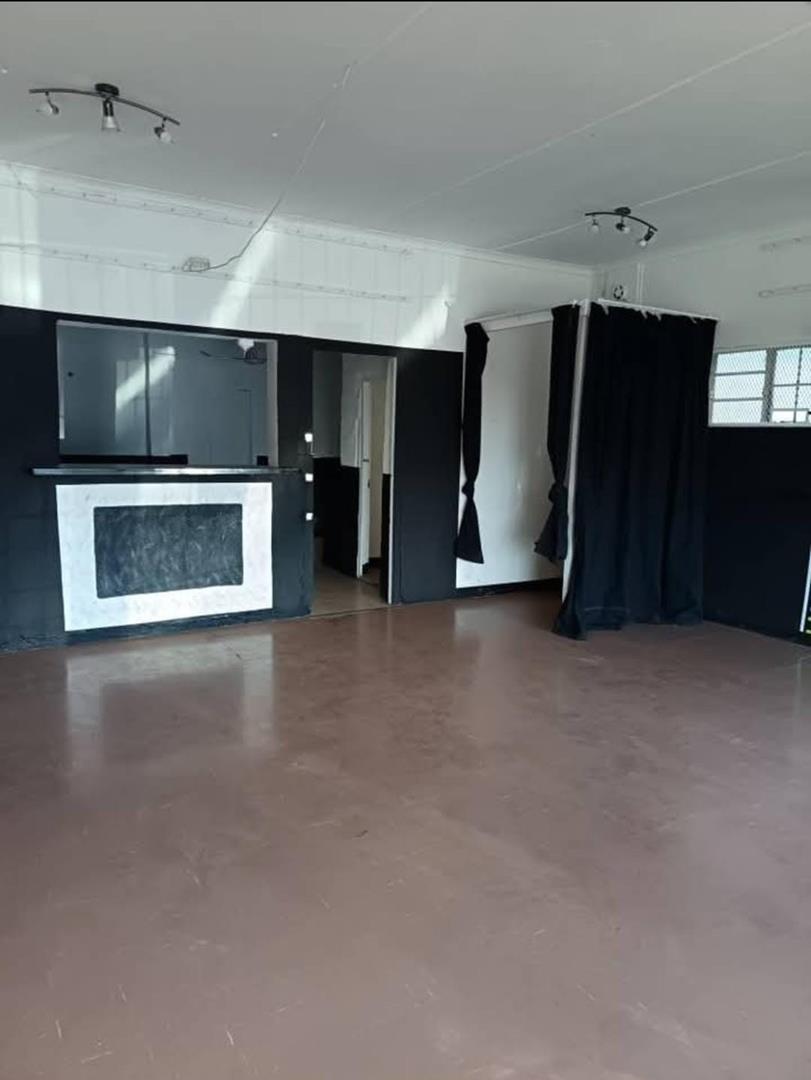 To Let commercial Property for Rent in Howick KwaZulu-Natal