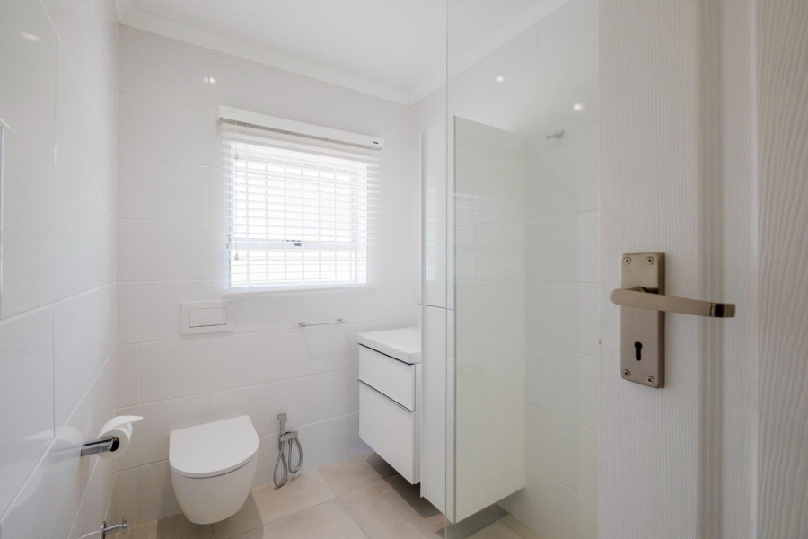 2 Bedroom Property for Sale in Amanzimtoti KwaZulu-Natal