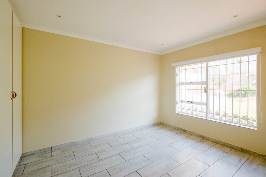 2 Bedroom Property for Sale in Amanzimtoti KwaZulu-Natal