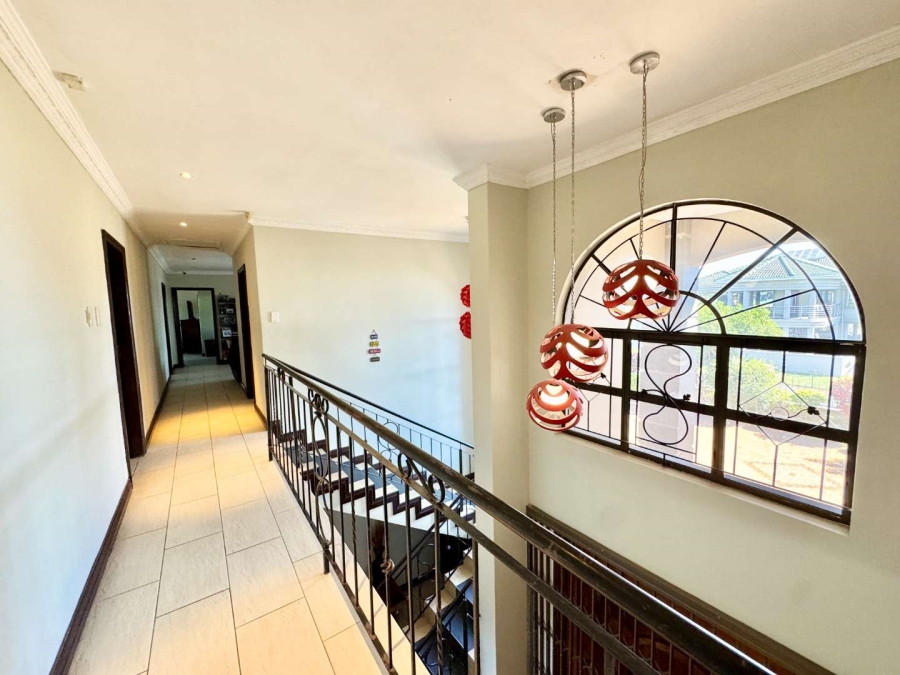 To Let 6 Bedroom Property for Rent in Somerset Park KwaZulu-Natal