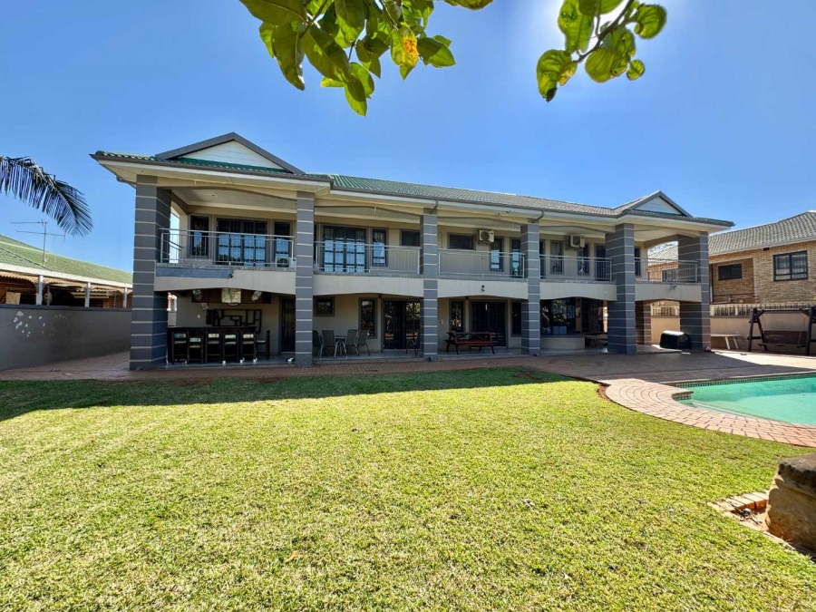 To Let 6 Bedroom Property for Rent in Somerset Park KwaZulu-Natal