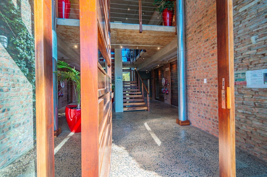 To Let commercial Property for Rent in Kloof KwaZulu-Natal