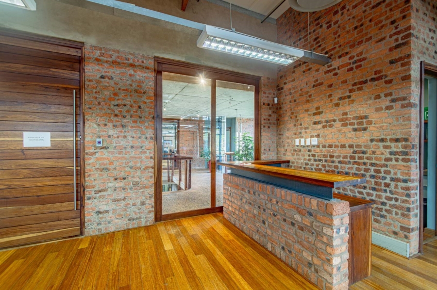 To Let commercial Property for Rent in Kloof KwaZulu-Natal