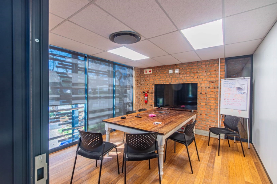 To Let commercial Property for Rent in Kloof KwaZulu-Natal