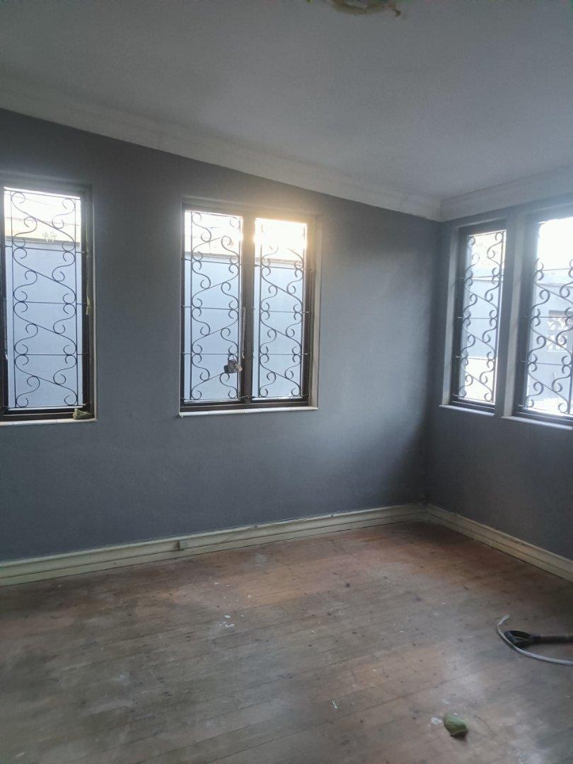 To Let commercial Property for Rent in Essenwood KwaZulu-Natal