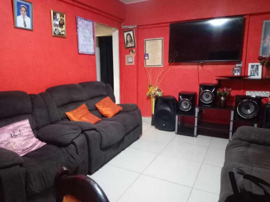 2 Bedroom Property for Sale in Durban Central KwaZulu-Natal