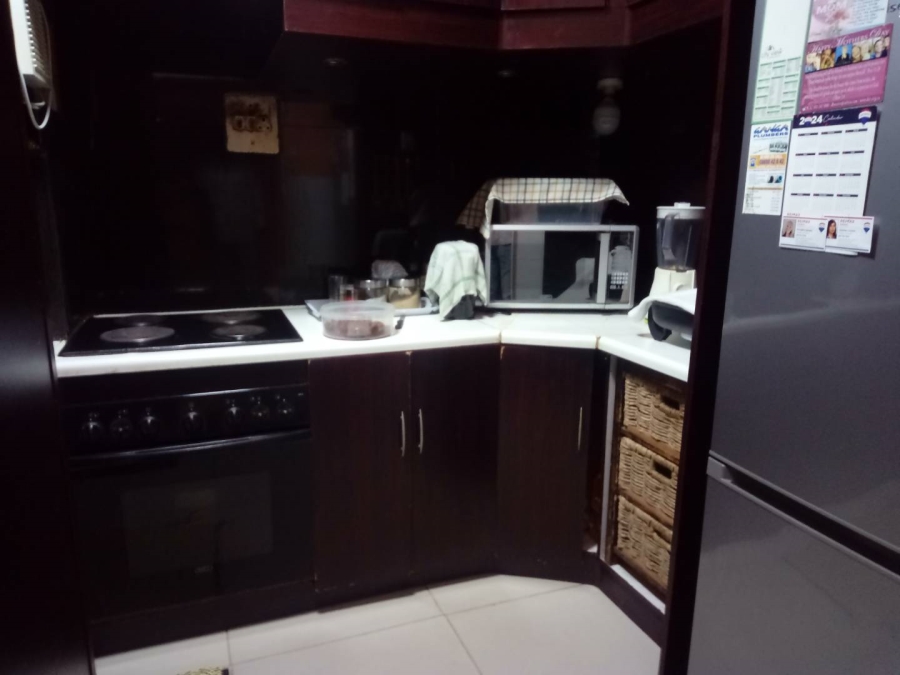 2 Bedroom Property for Sale in Durban Central KwaZulu-Natal