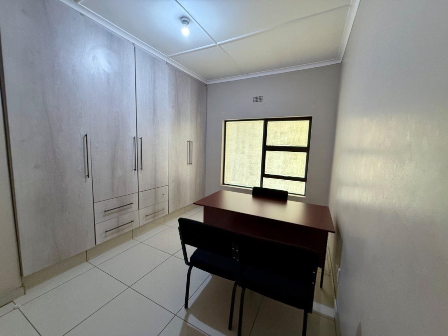 5 Bedroom Property for Sale in Vryheid KwaZulu-Natal