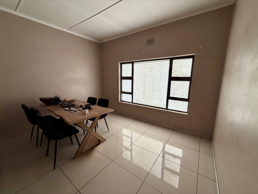 5 Bedroom Property for Sale in Vryheid KwaZulu-Natal