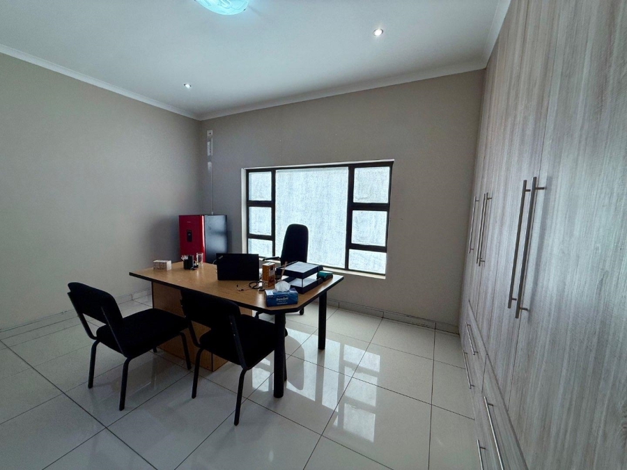 5 Bedroom Property for Sale in Vryheid KwaZulu-Natal