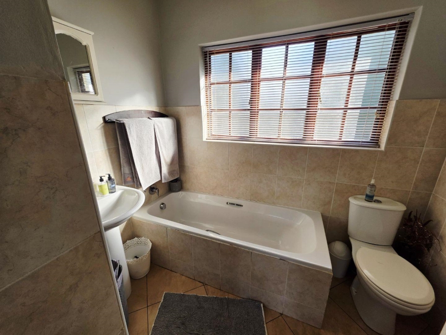To Let 3 Bedroom Property for Rent in Hillcrest KwaZulu-Natal