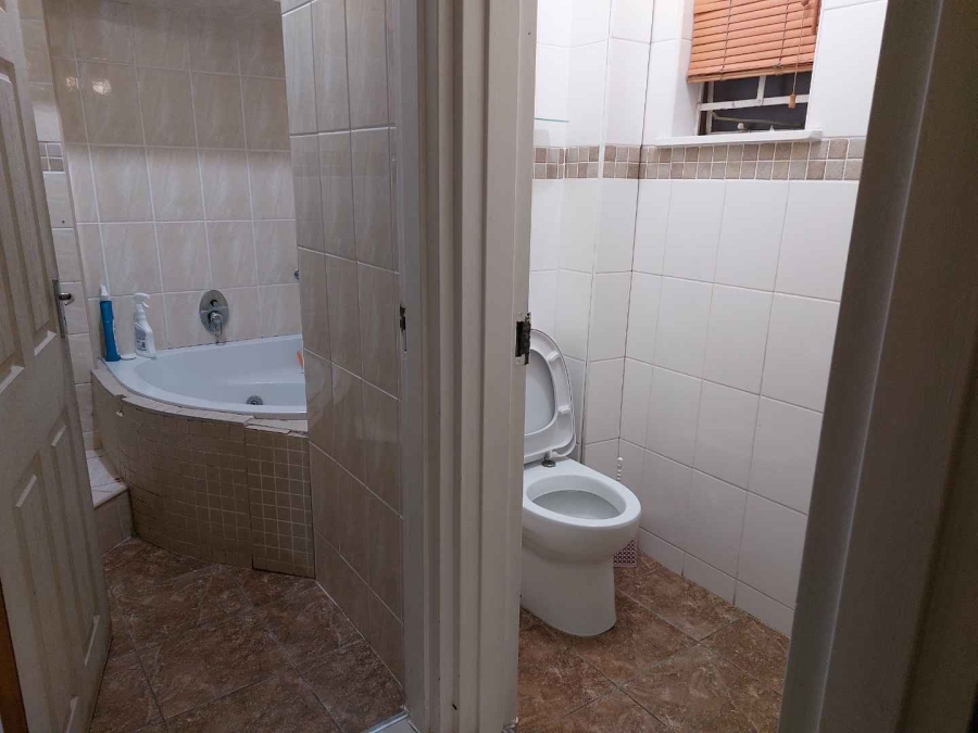 2 Bedroom Property for Sale in Montclair KwaZulu-Natal