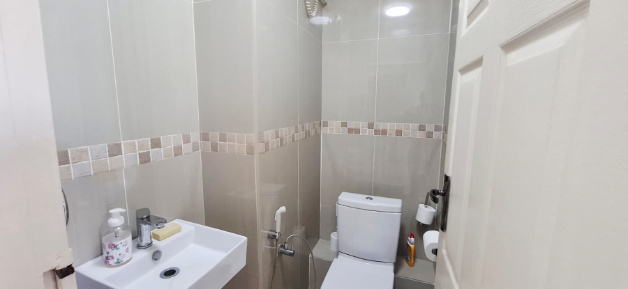 2 Bedroom Property for Sale in North Beach KwaZulu-Natal