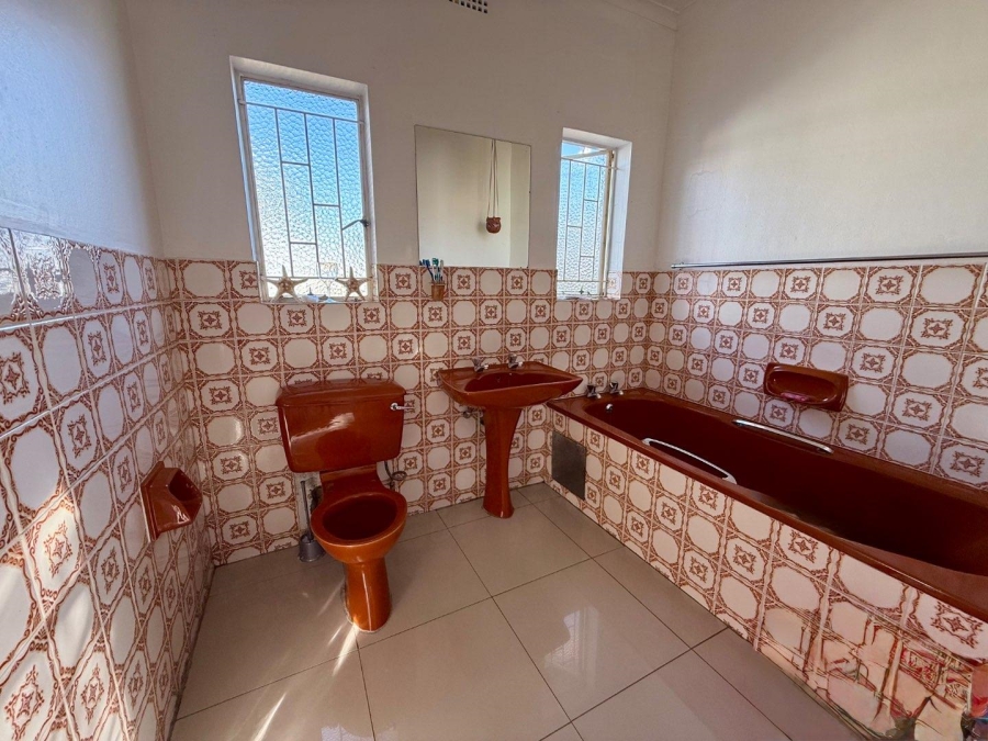 6 Bedroom Property for Sale in Vryheid KwaZulu-Natal