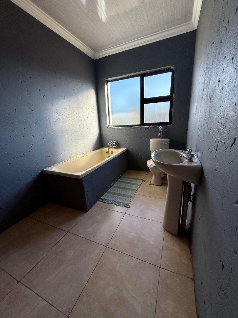6 Bedroom Property for Sale in Vryheid KwaZulu-Natal