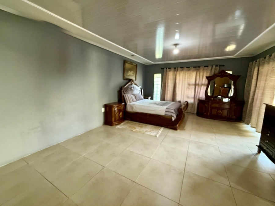 6 Bedroom Property for Sale in Vryheid KwaZulu-Natal