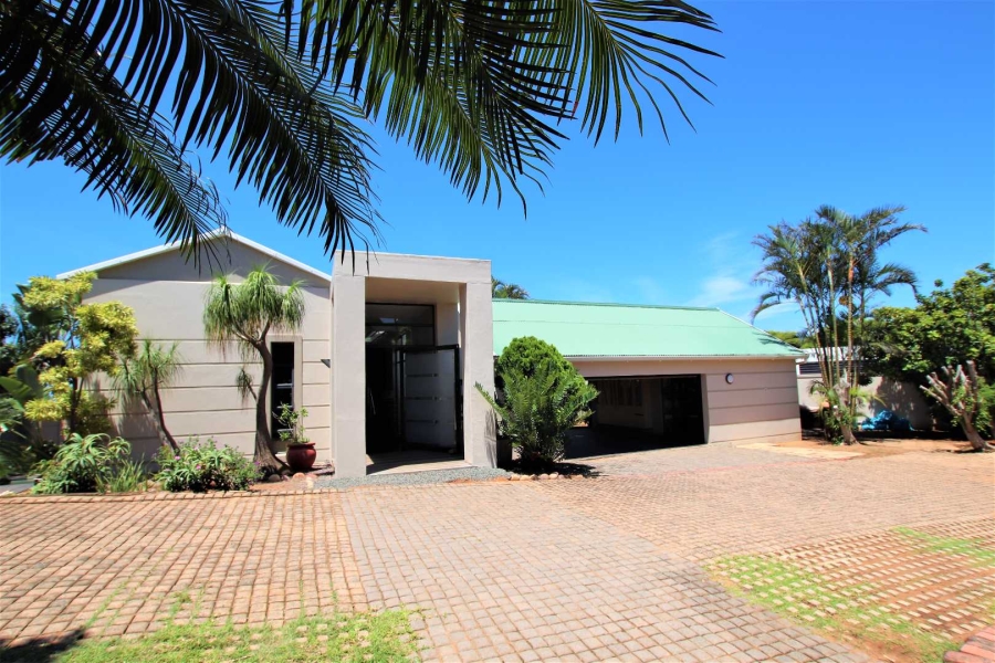 To Let 5 Bedroom Property for Rent in Umhlanga KwaZulu-Natal
