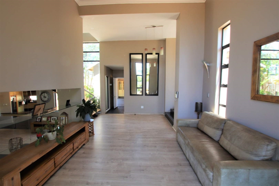 To Let 5 Bedroom Property for Rent in Umhlanga KwaZulu-Natal