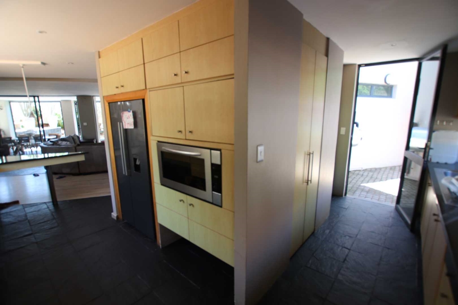 To Let 5 Bedroom Property for Rent in Umhlanga KwaZulu-Natal