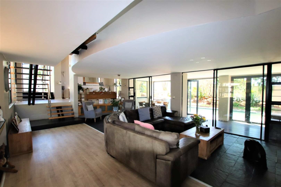 To Let 5 Bedroom Property for Rent in Umhlanga KwaZulu-Natal