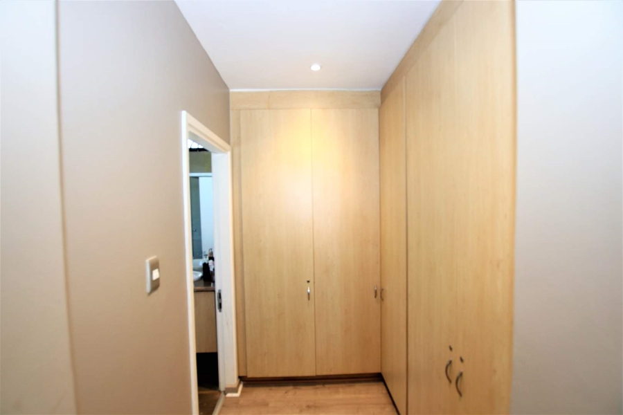 To Let 5 Bedroom Property for Rent in Umhlanga KwaZulu-Natal