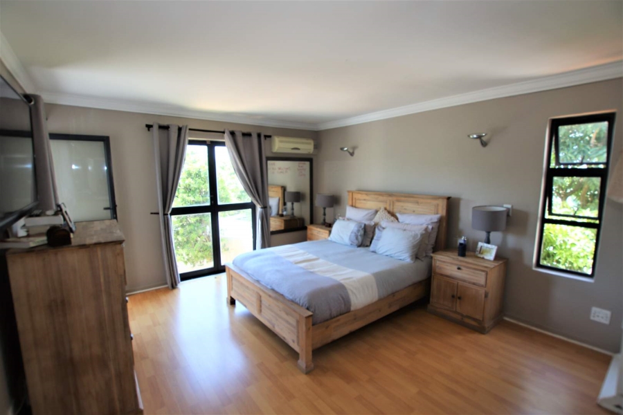 To Let 5 Bedroom Property for Rent in Umhlanga KwaZulu-Natal
