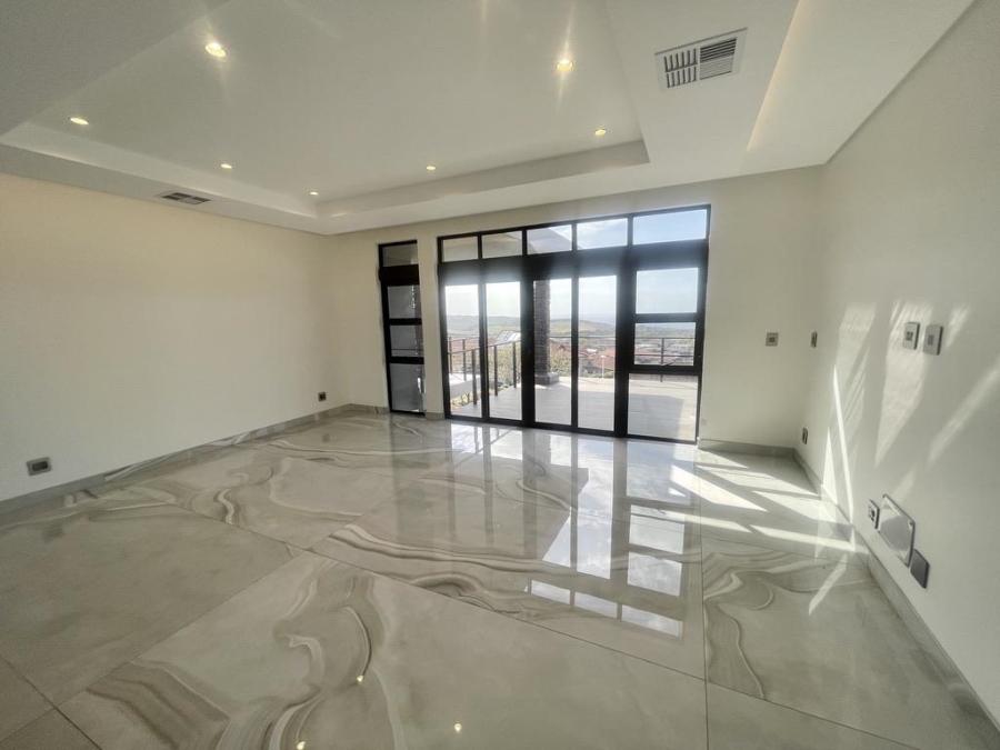 5 Bedroom Property for Sale in Izinga Ridge KwaZulu-Natal