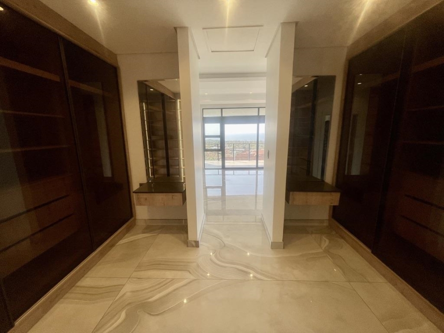 5 Bedroom Property for Sale in Izinga Ridge KwaZulu-Natal