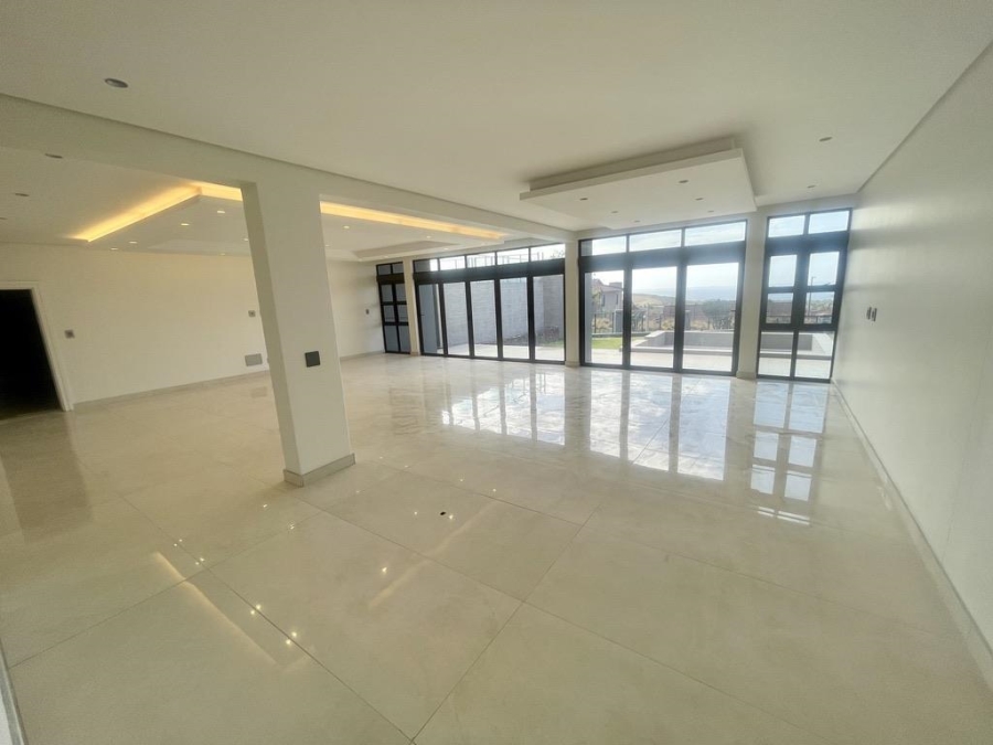 5 Bedroom Property for Sale in Izinga Ridge KwaZulu-Natal