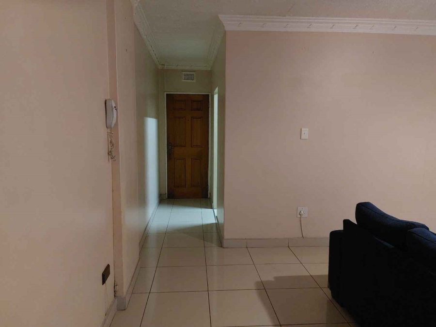To Let 2 Bedroom Property for Rent in Montclair KwaZulu-Natal
