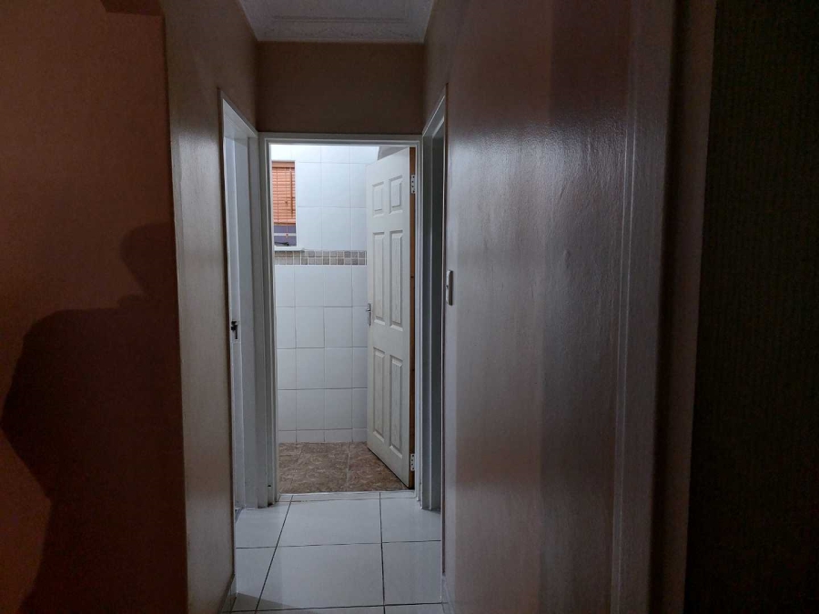 To Let 2 Bedroom Property for Rent in Montclair KwaZulu-Natal