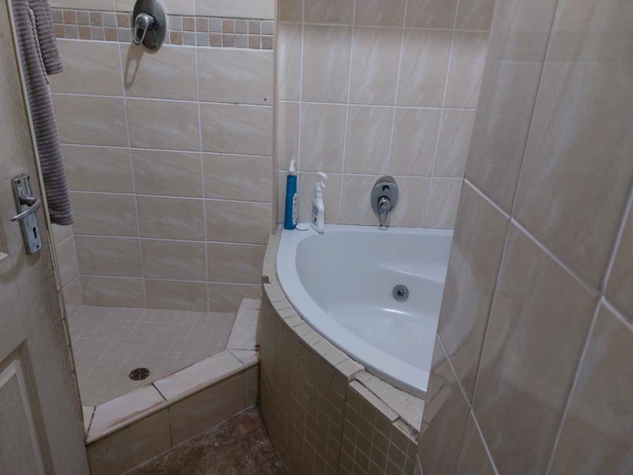 To Let 2 Bedroom Property for Rent in Montclair KwaZulu-Natal
