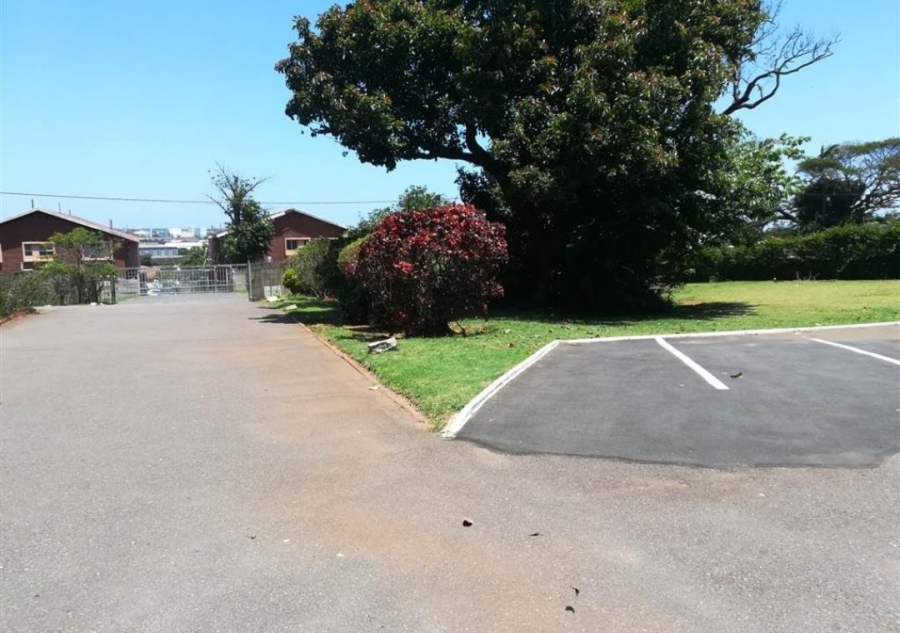 To Let 2 Bedroom Property for Rent in Montclair KwaZulu-Natal
