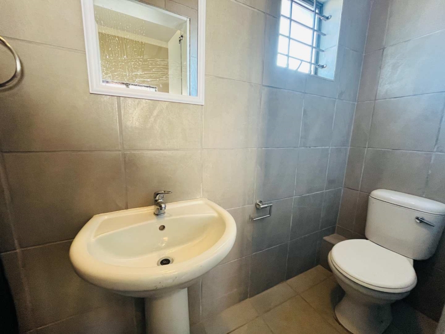 2 Bedroom Property for Sale in Durban North KwaZulu-Natal