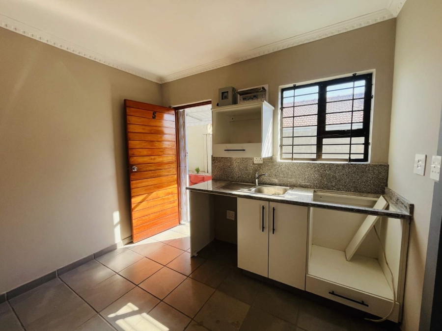To Let 1 Bedroom Property for Rent in Durban North KwaZulu-Natal