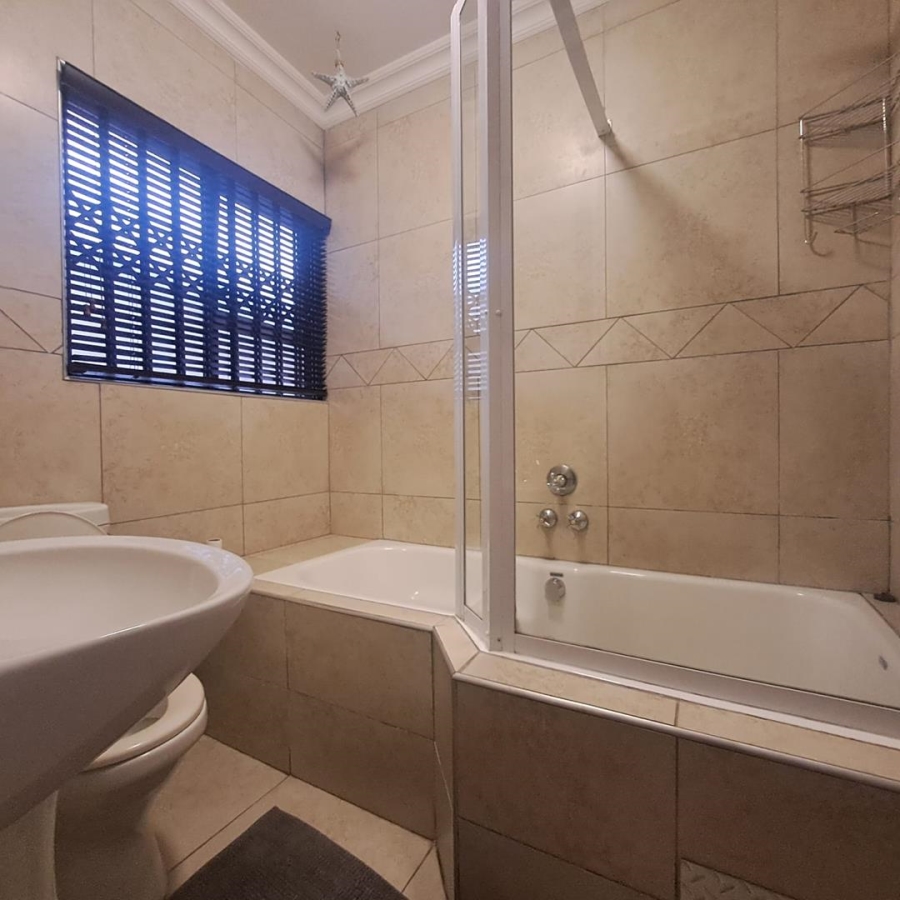 To Let 3 Bedroom Property for Rent in Meer En See KwaZulu-Natal