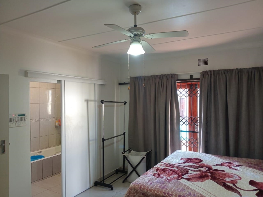 To Let 4 Bedroom Property for Rent in Kildare KwaZulu-Natal