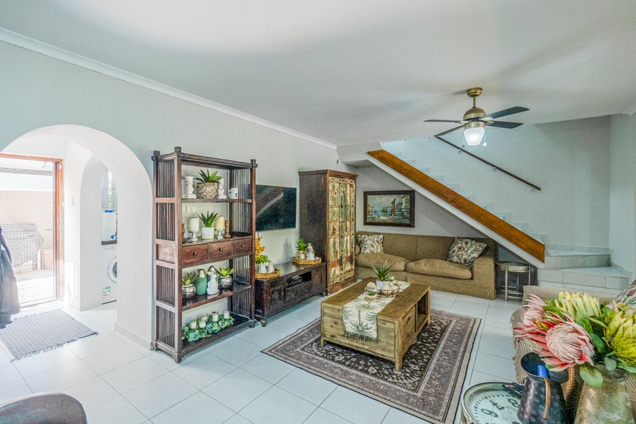 4 Bedroom Property for Sale in Amanzimtoti KwaZulu-Natal