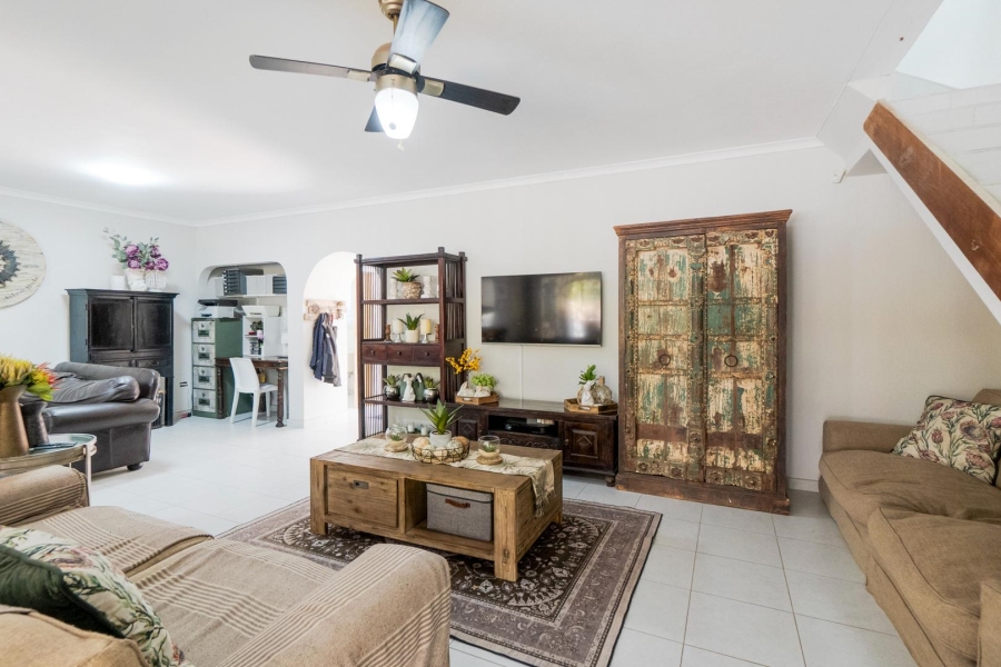 4 Bedroom Property for Sale in Amanzimtoti KwaZulu-Natal