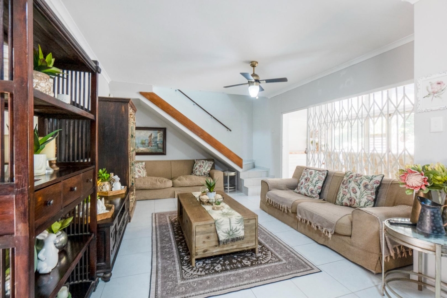 4 Bedroom Property for Sale in Amanzimtoti KwaZulu-Natal