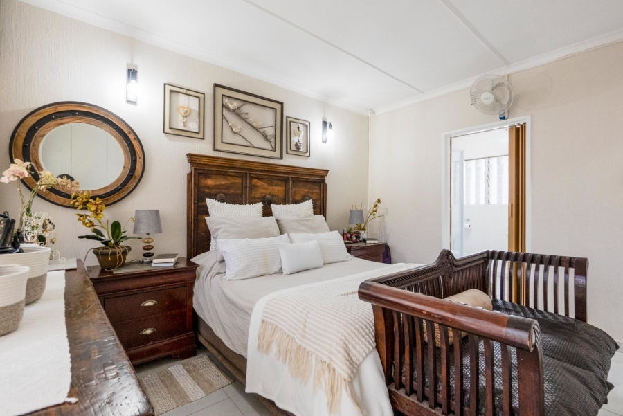 4 Bedroom Property for Sale in Amanzimtoti KwaZulu-Natal