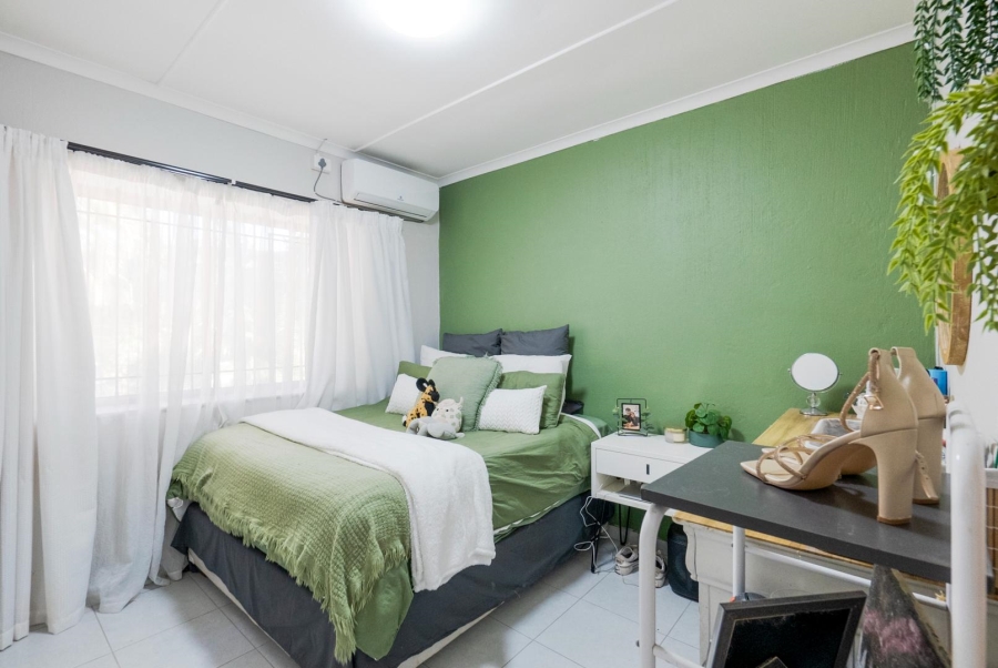 4 Bedroom Property for Sale in Amanzimtoti KwaZulu-Natal