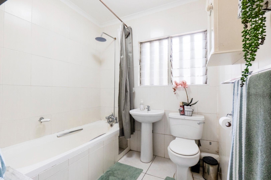 4 Bedroom Property for Sale in Amanzimtoti KwaZulu-Natal