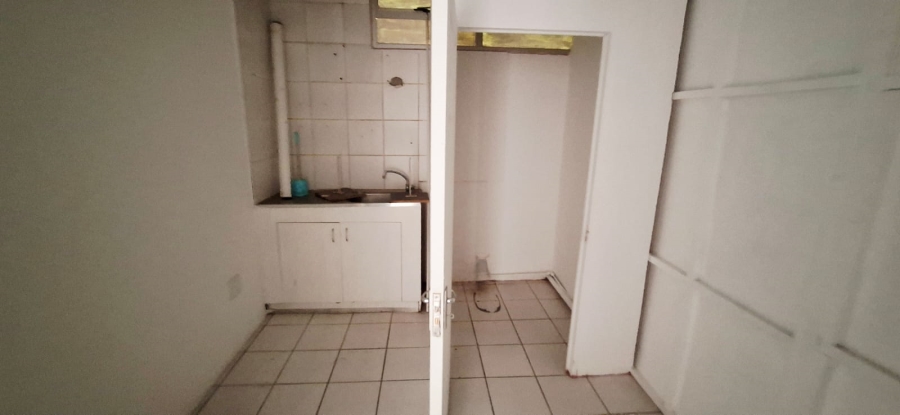 To Let commercial Property for Rent in Overport KwaZulu-Natal