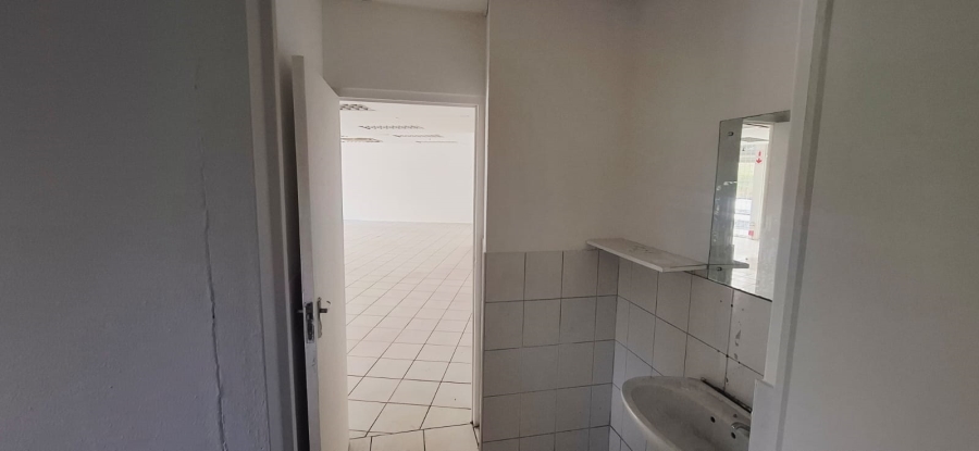 To Let commercial Property for Rent in Overport KwaZulu-Natal