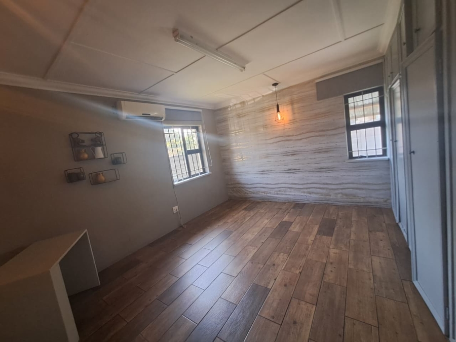3 Bedroom Property for Sale in Meer En See KwaZulu-Natal
